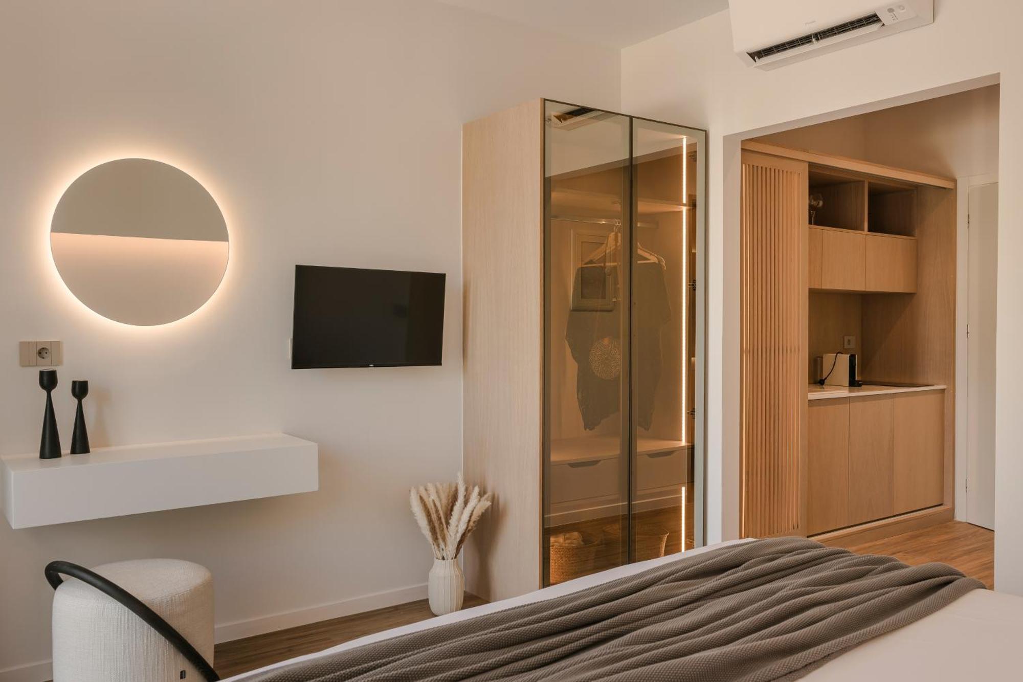 Piazza Suites Ликсури Экстерьер фото